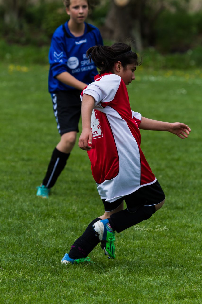 Bild 107 - C-Juniorinnen SG Rnnau-Segeberg - Kaltenkirchener Turnerschaft : Ergebnis: 1:3